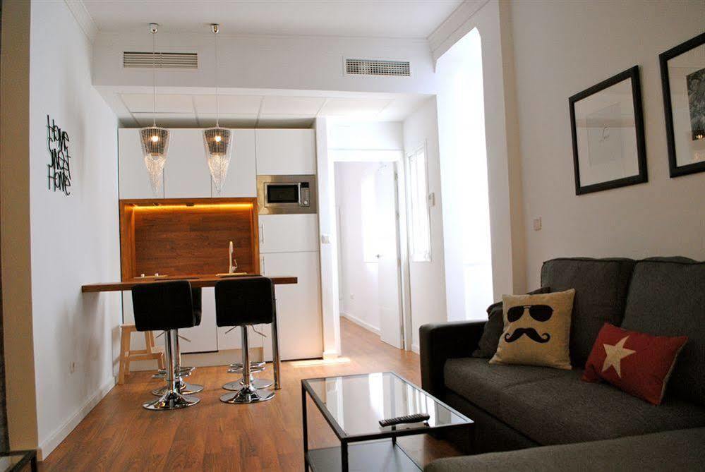 Minimal Rooms Málaga Exteriör bild